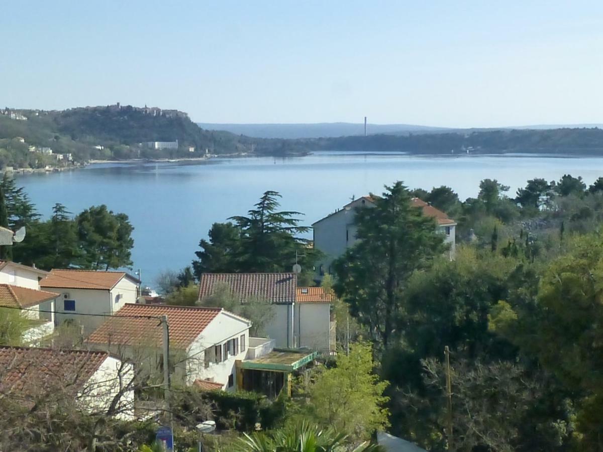אומיסאליי Apartments Vila Lavanda מראה חיצוני תמונה