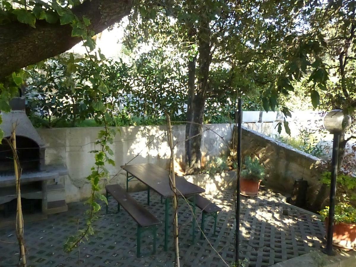 אומיסאליי Apartments Vila Lavanda מראה חיצוני תמונה
