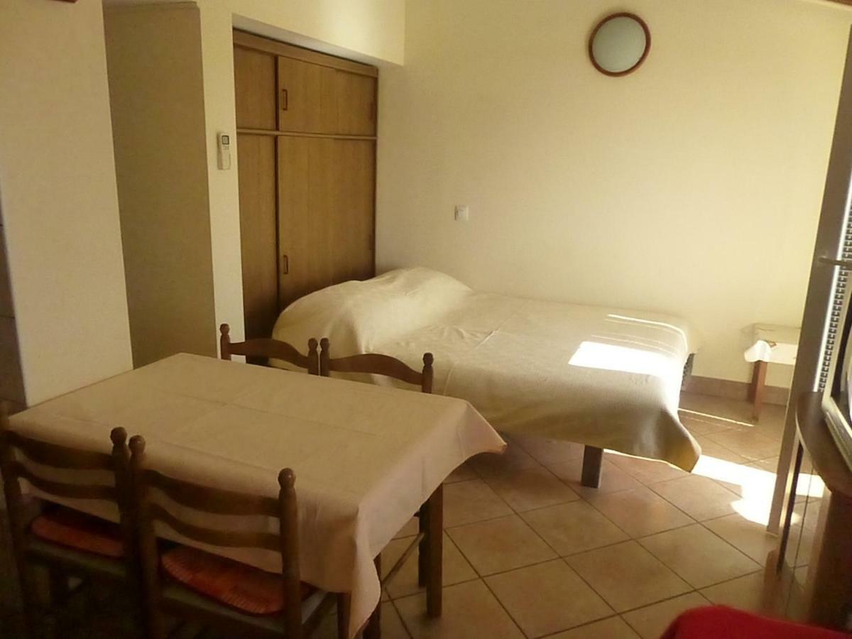אומיסאליי Apartments Vila Lavanda מראה חיצוני תמונה